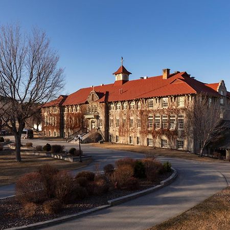 St. Eugene Golf Resort&Casino Cranbrook Exterior foto