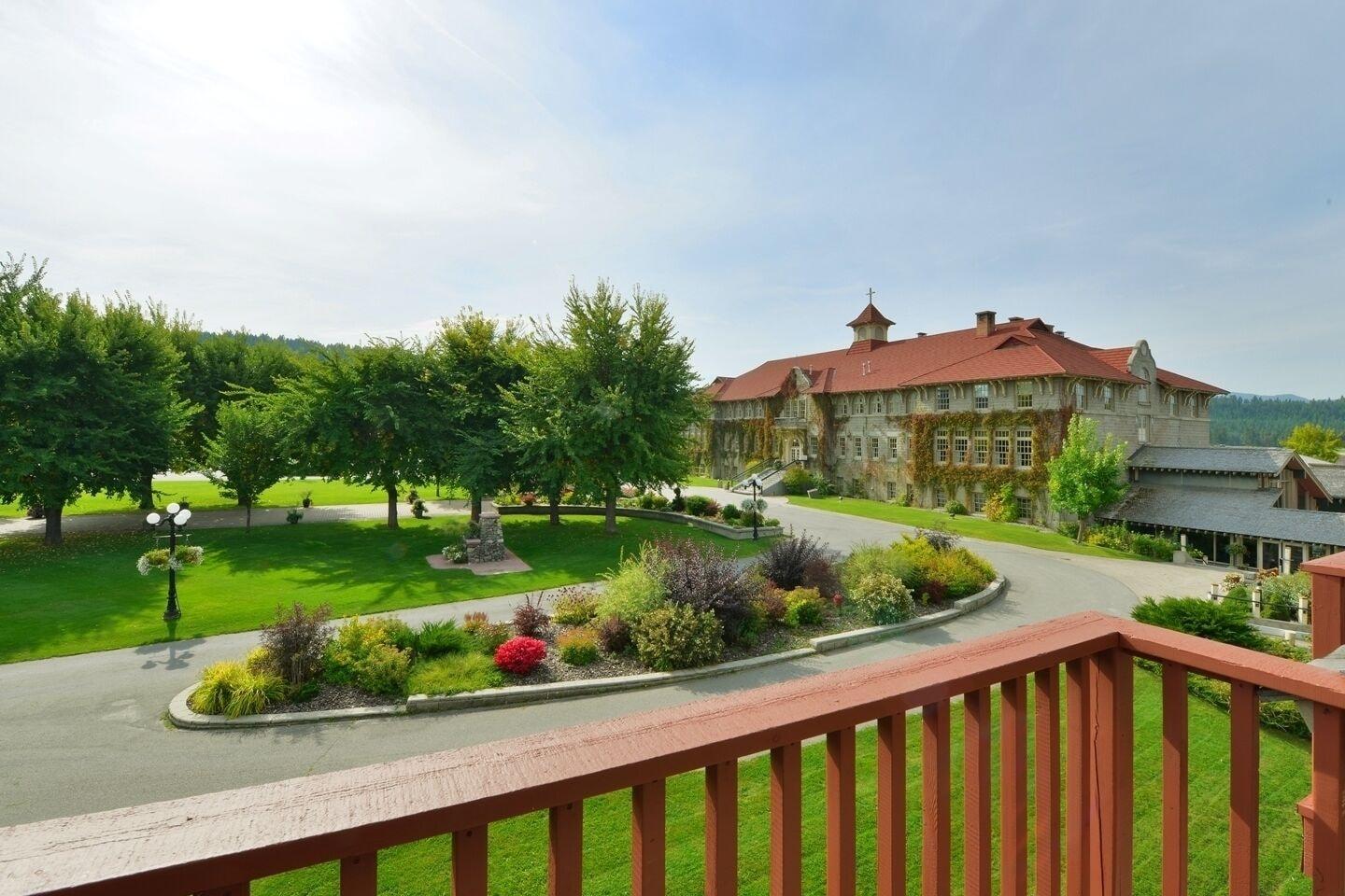 St. Eugene Golf Resort&Casino Cranbrook Exterior foto